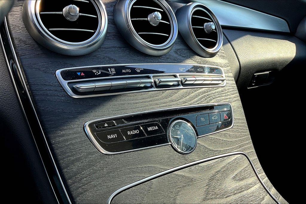 Thumbnail: 2016 Mercedes-Benz C-Class - 29