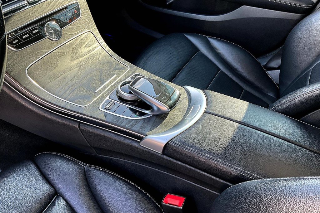 Thumbnail: 2016 Mercedes-Benz C-Class - 13