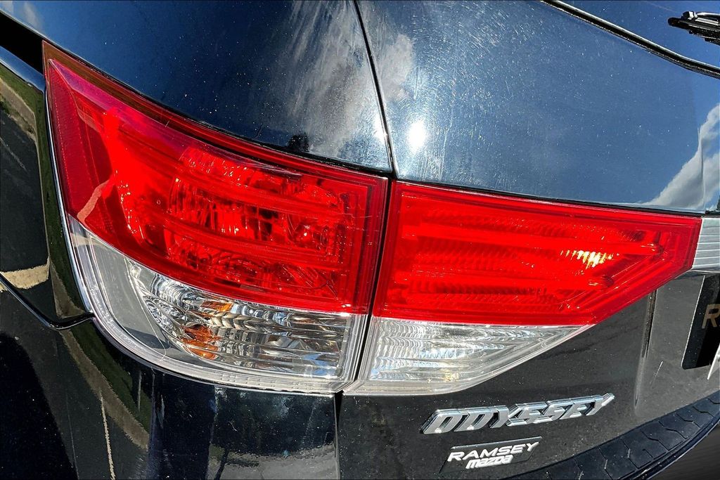 Thumbnail: 2017 Honda Odyssey - 34