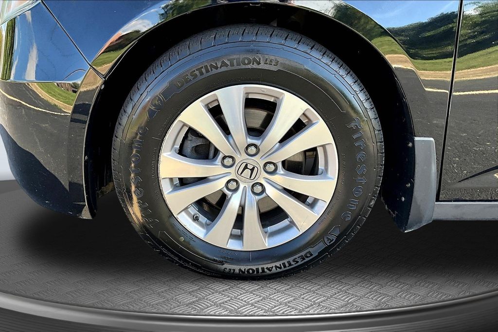 Thumbnail: 2017 Honda Odyssey - 6