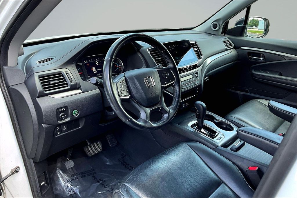 Thumbnail: 2020 Honda Pilot - 9