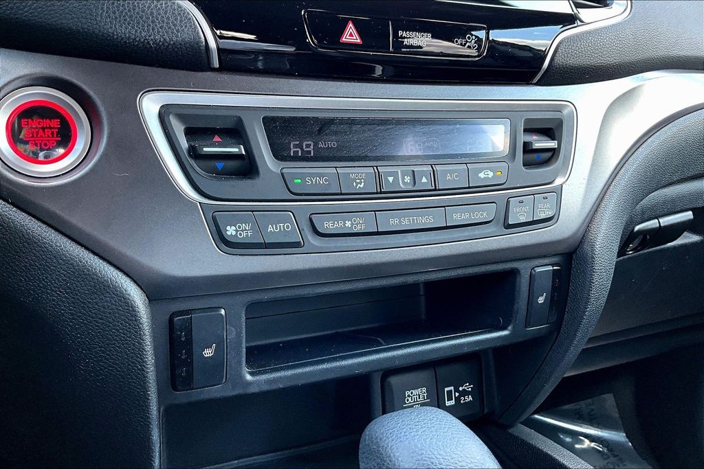 Thumbnail: 2020 Honda Pilot - 29