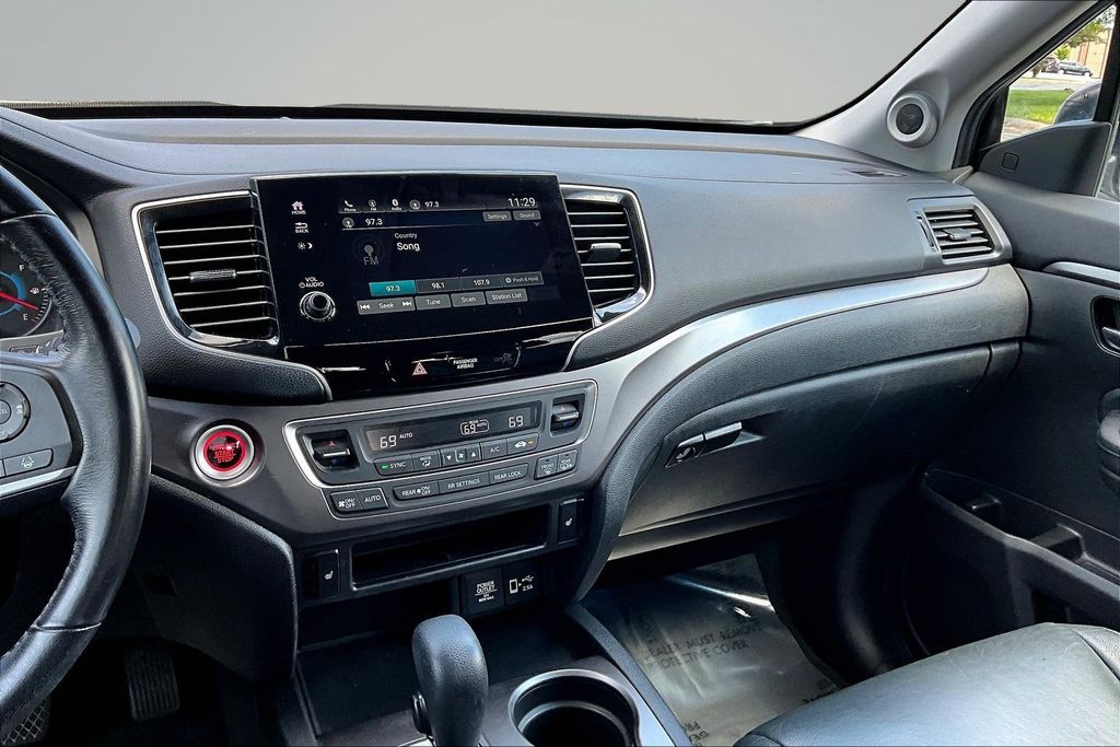 Thumbnail: 2020 Honda Pilot - 14