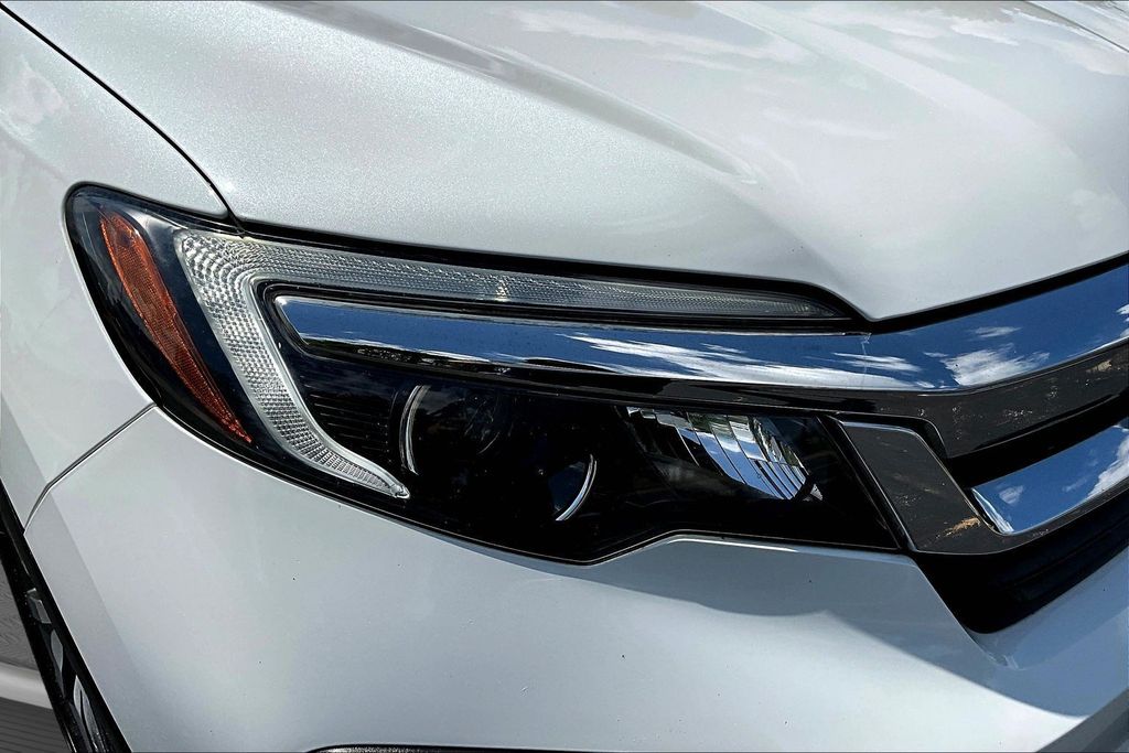 Thumbnail: 2020 Honda Pilot - 35