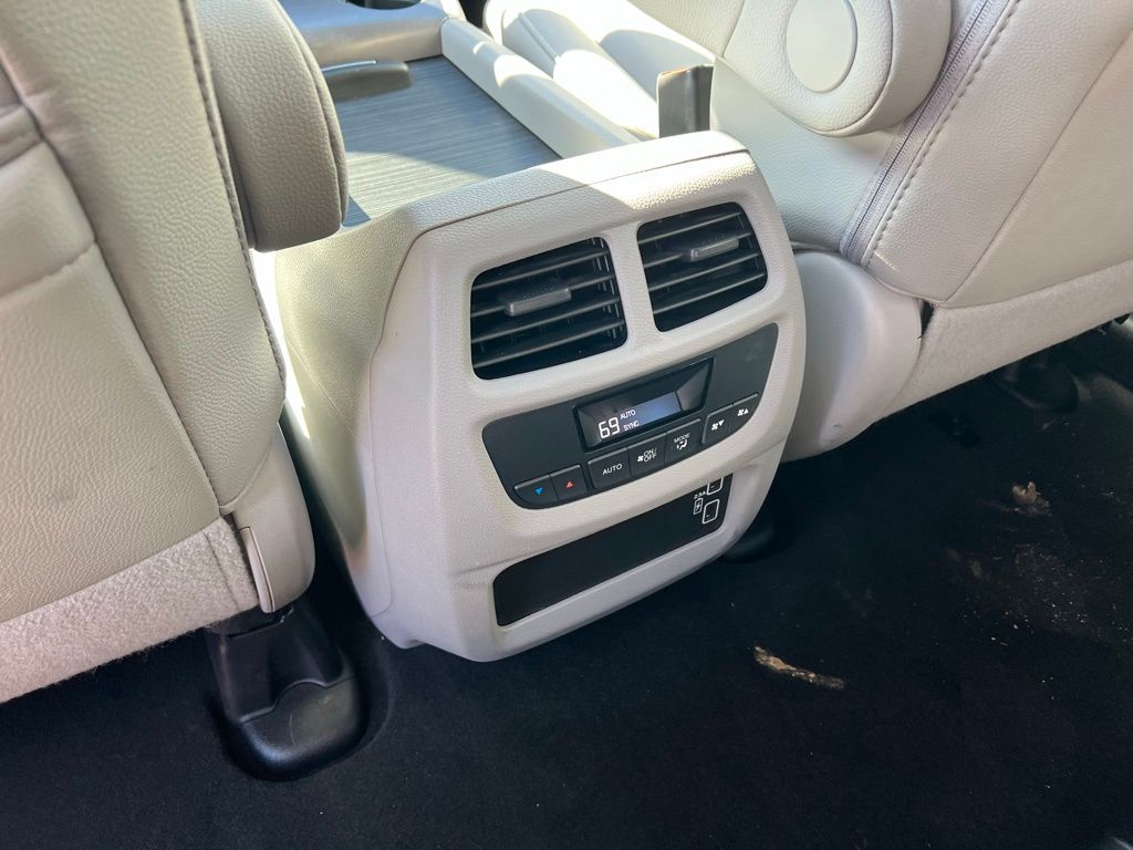 Thumbnail: 2021 Honda Pilot - 25