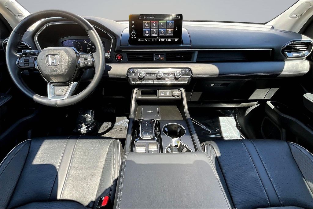 Thumbnail: 2023 Honda Pilot - 13