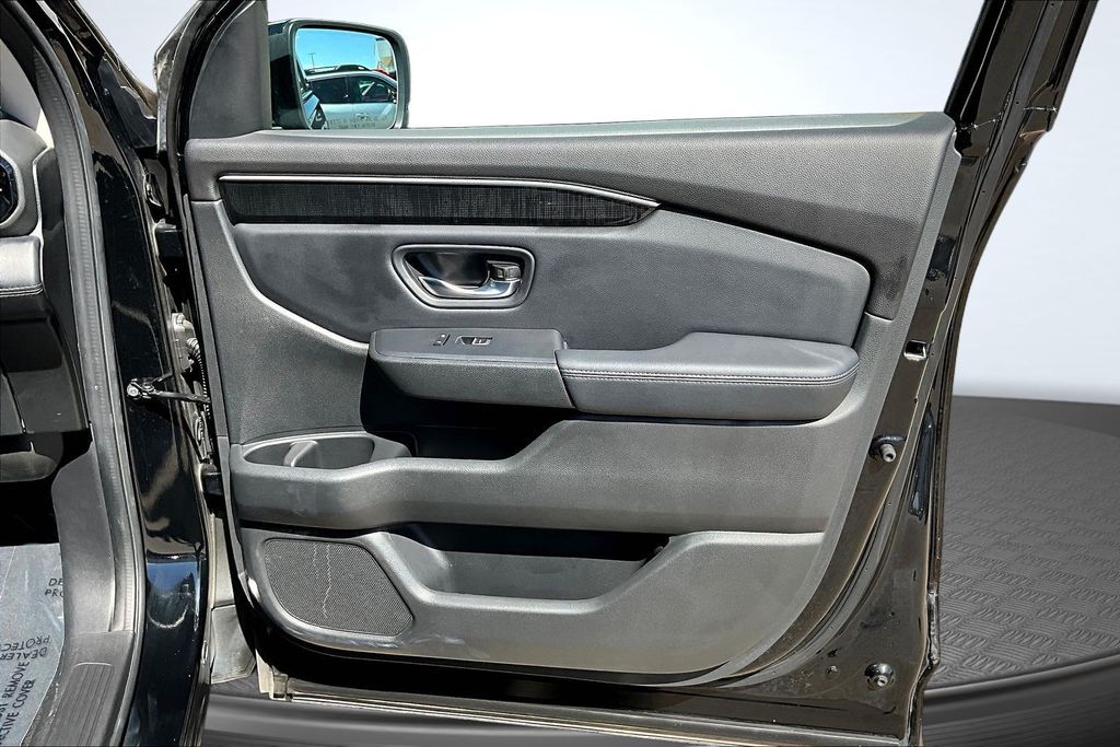 Thumbnail: 2023 Honda Pilot - 24