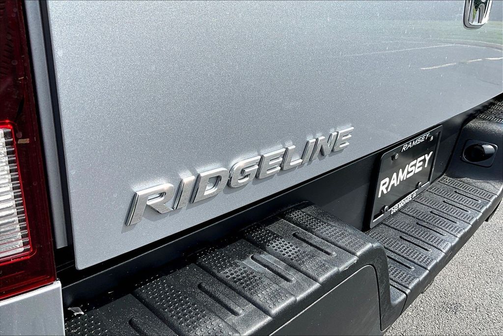 Thumbnail: 2023 Honda Ridgeline - 6