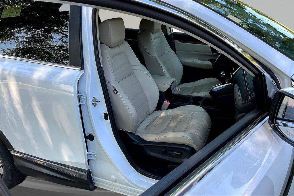 Thumbnail: 2019 Honda CR-V - 10