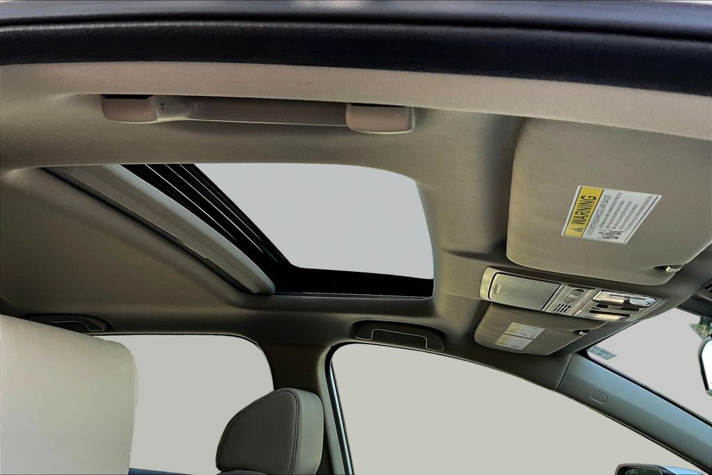 Thumbnail: 2019 Honda CR-V - 24