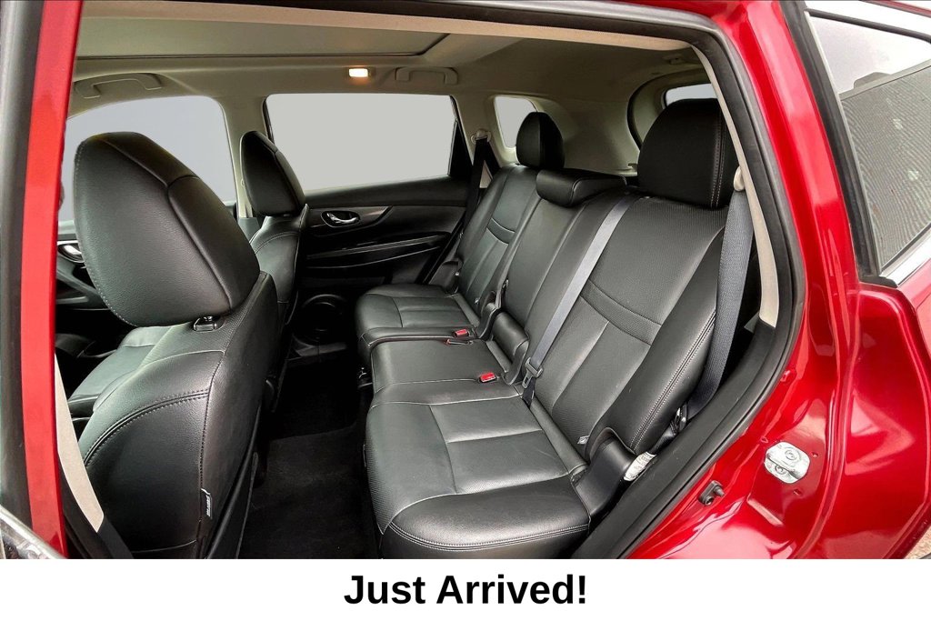 Thumbnail: 2016 Nissan Rogue - 12