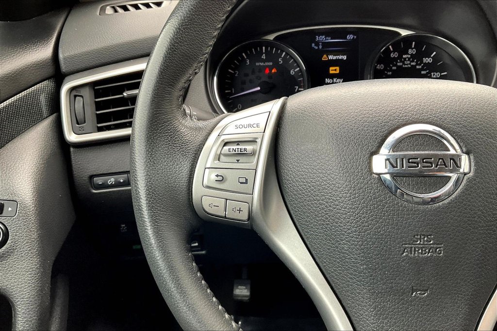 Thumbnail: 2016 Nissan Rogue - 25