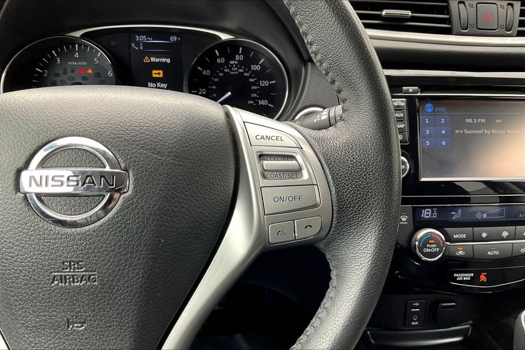 Thumbnail: 2016 Nissan Rogue - 26