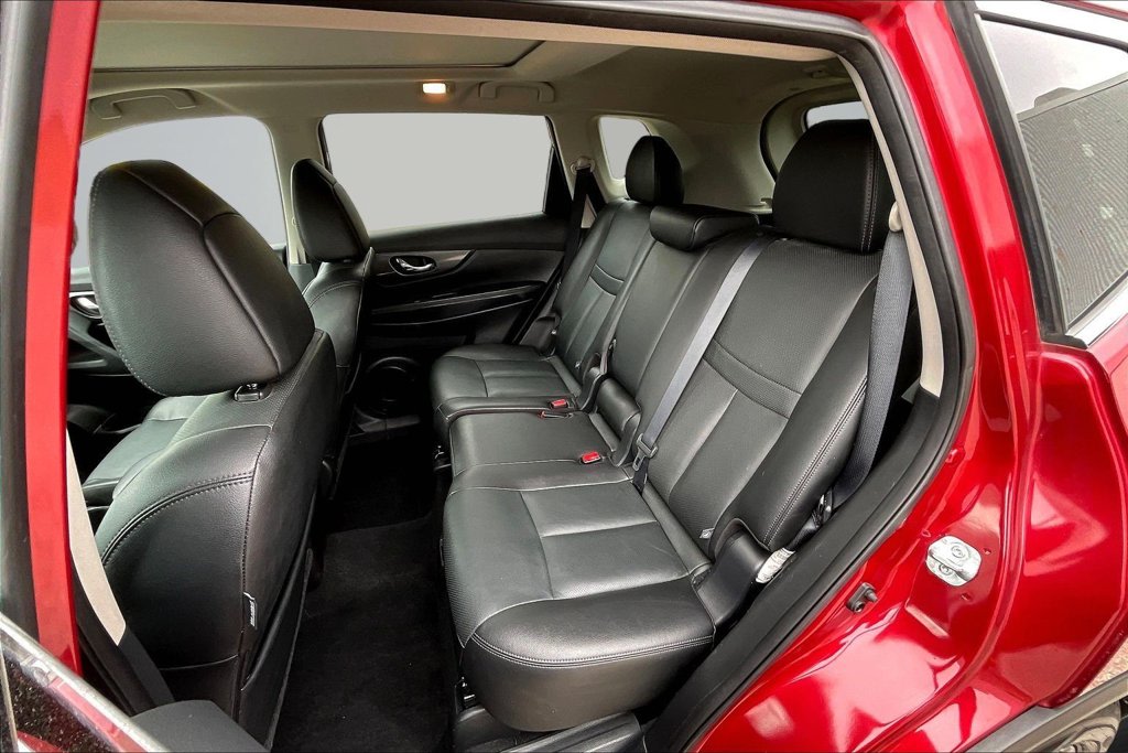 Thumbnail: 2016 Nissan Rogue - 12