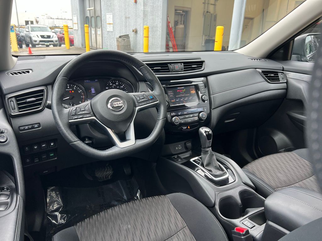 Thumbnail: 2019 Nissan Rogue - 2