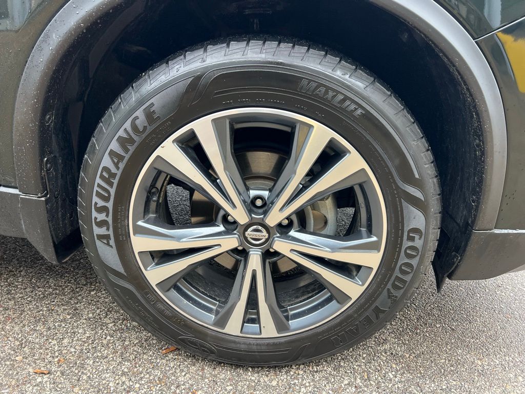 Thumbnail: 2019 Nissan Rogue - 24