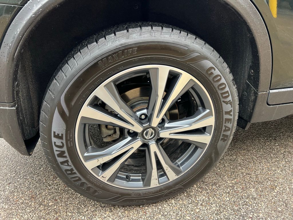 Thumbnail: 2019 Nissan Rogue - 23