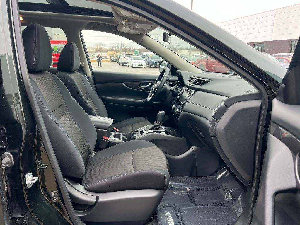 Thumbnail: 2019 Nissan Rogue - 11