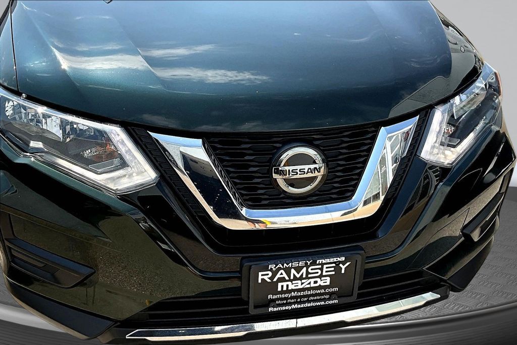 Thumbnail: 2019 Nissan Rogue - 32