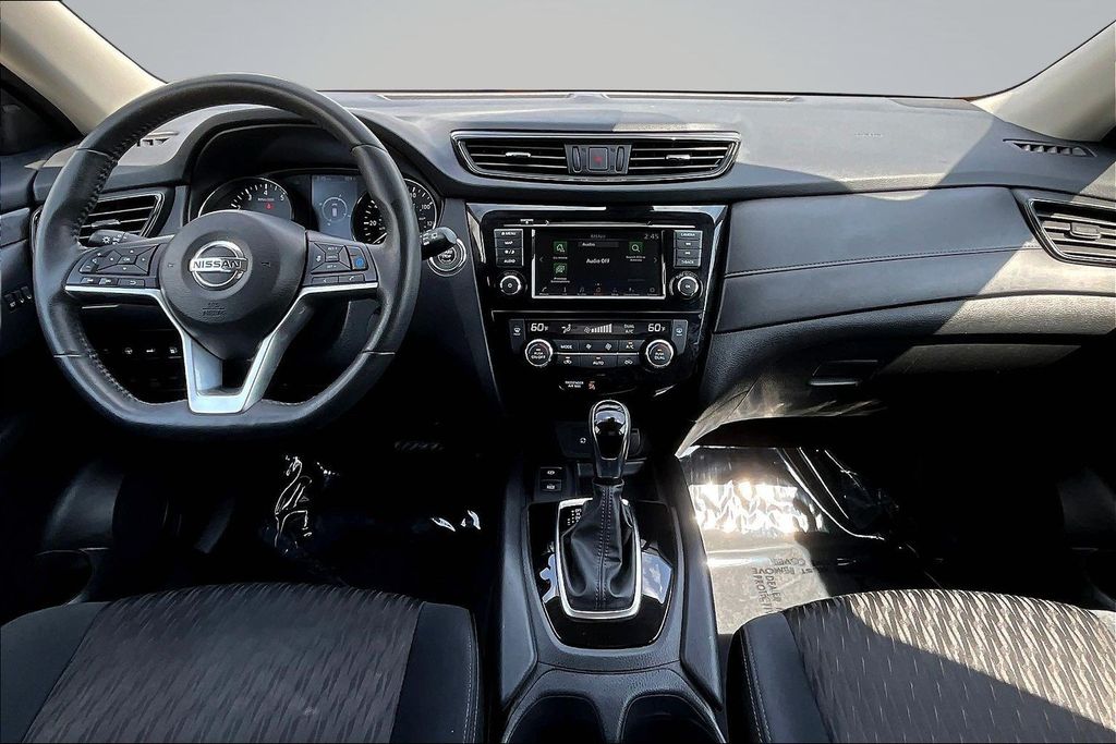 Thumbnail: 2019 Nissan Rogue - 14