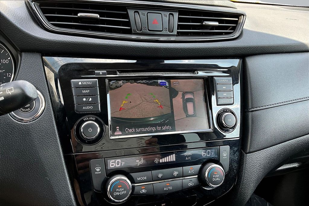 Thumbnail: 2019 Nissan Rogue - 15