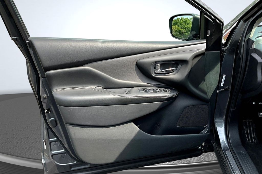 Thumbnail: 2020 Nissan Murano - 24