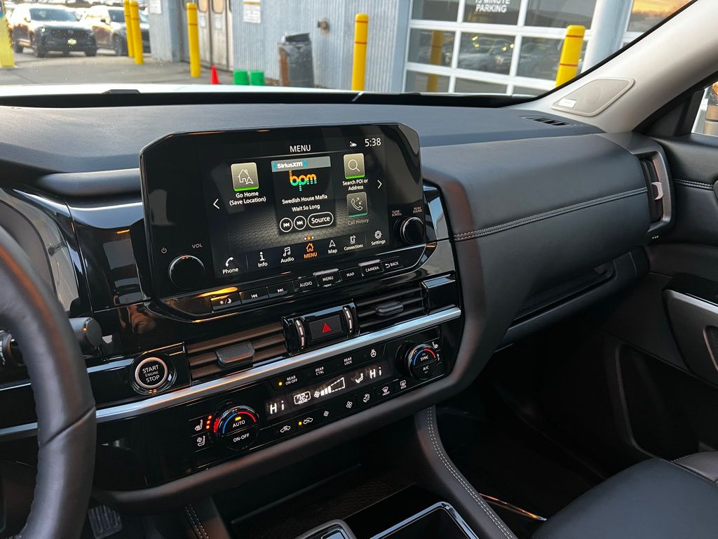 Thumbnail: 2024 Nissan Pathfinder - 11