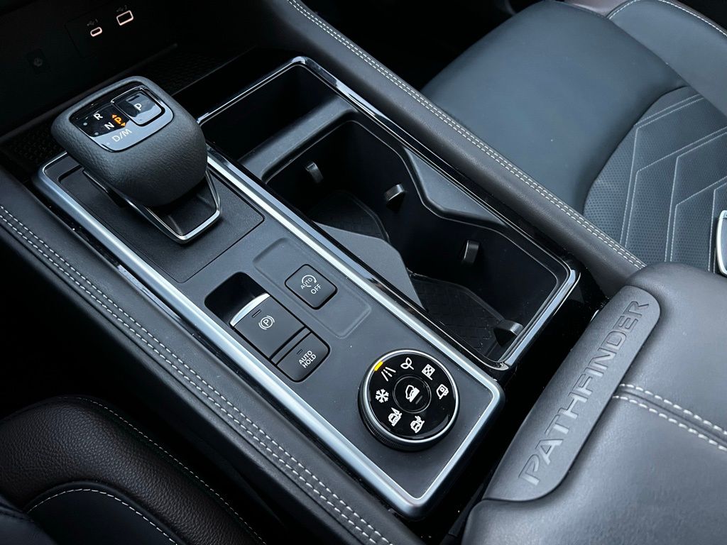 Thumbnail: 2024 Nissan Pathfinder - 42