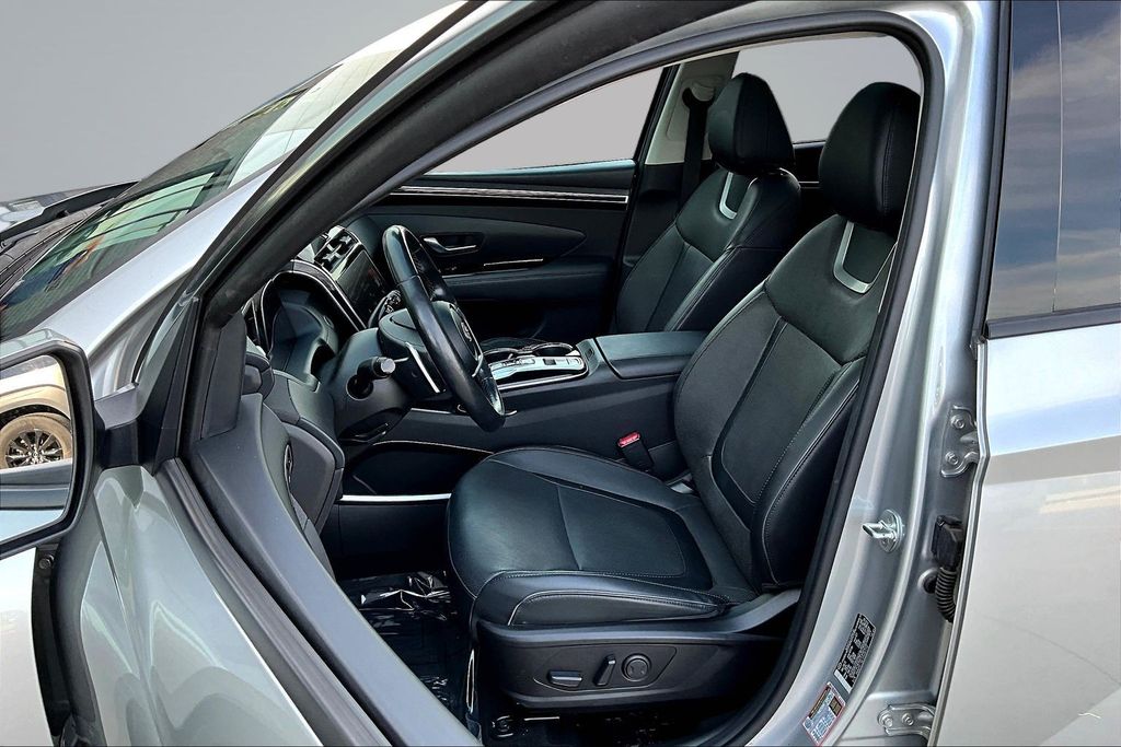 Thumbnail: 2023 Hyundai Tucson - 32