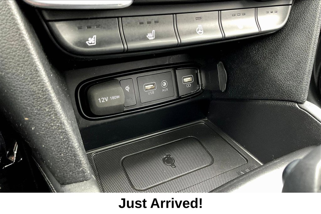 Thumbnail: 2019 Hyundai Santa Fe - 31