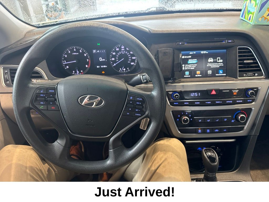 Thumbnail: 2016 Hyundai Sonata - 6