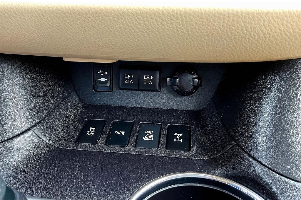 Thumbnail: 2018 Toyota Highlander - 31
