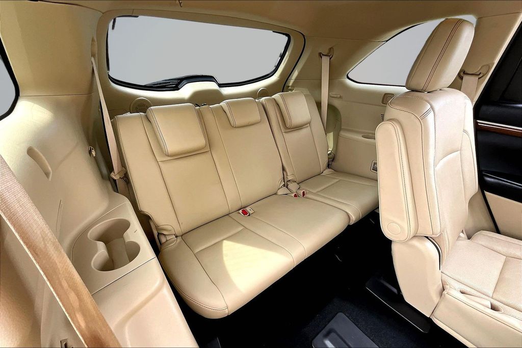Thumbnail: 2018 Toyota Highlander - 33