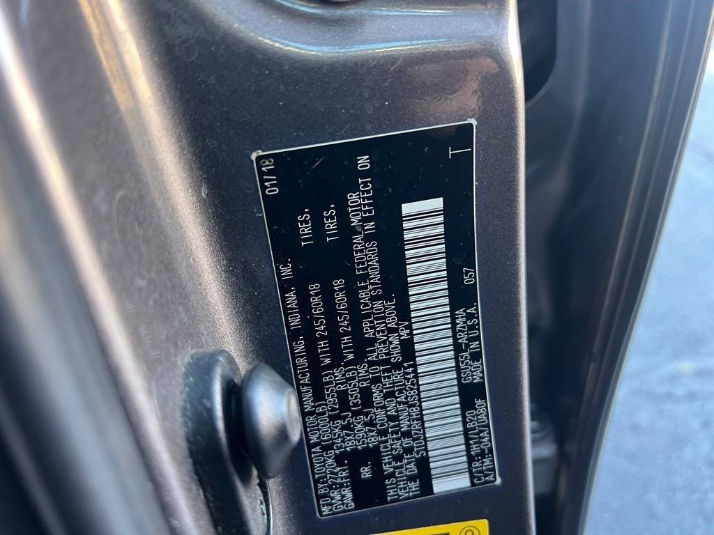 Thumbnail: 2018 Toyota Highlander - 16