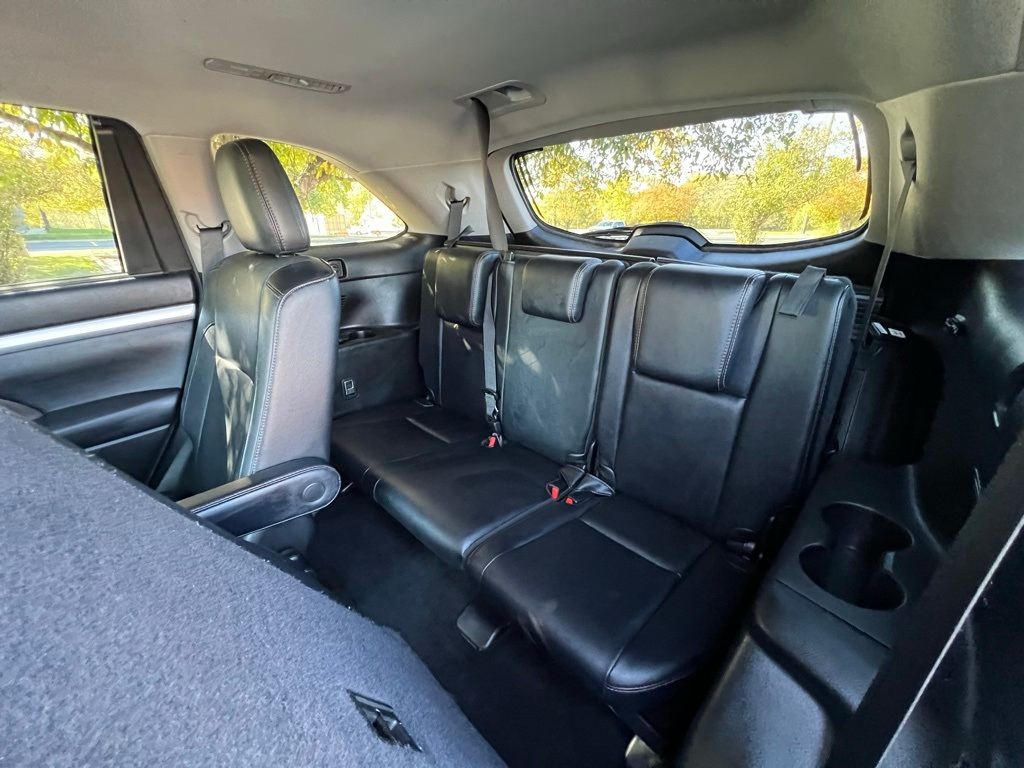 Thumbnail: 2018 Toyota Highlander - 26
