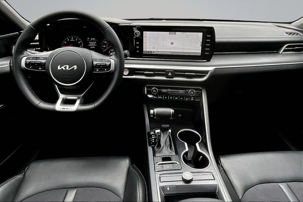 Thumbnail: 2023 Kia K5 - 8
