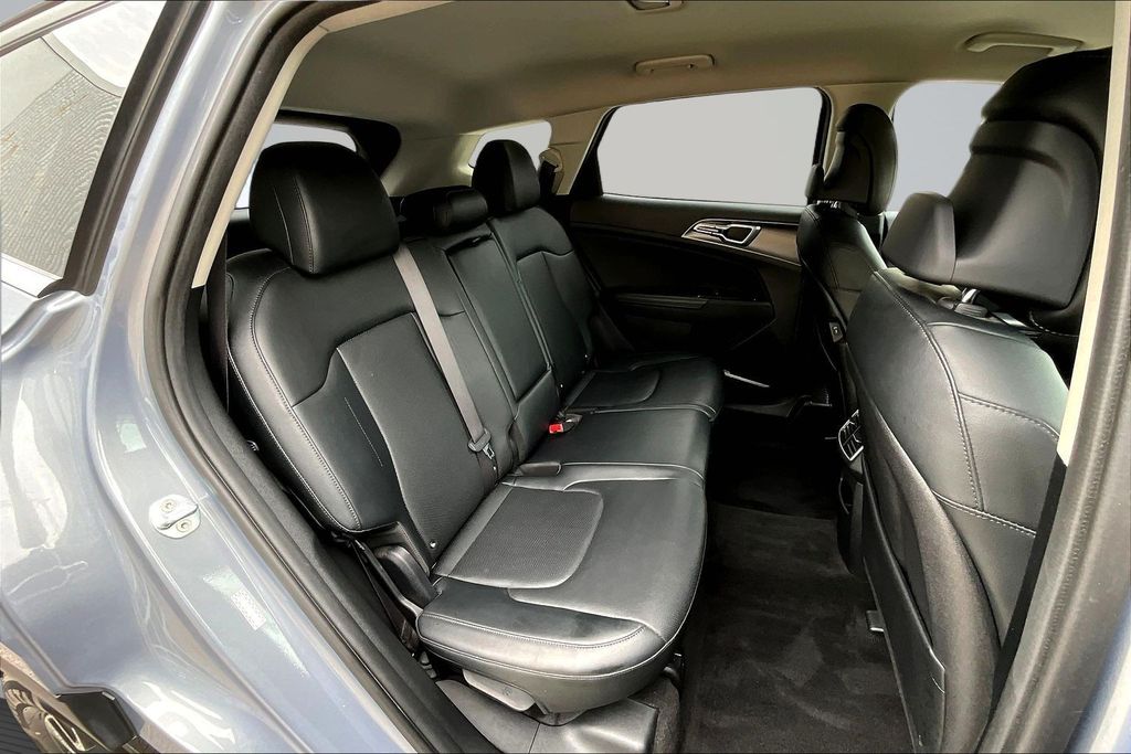 Thumbnail: 2023 Kia Sportage - 31