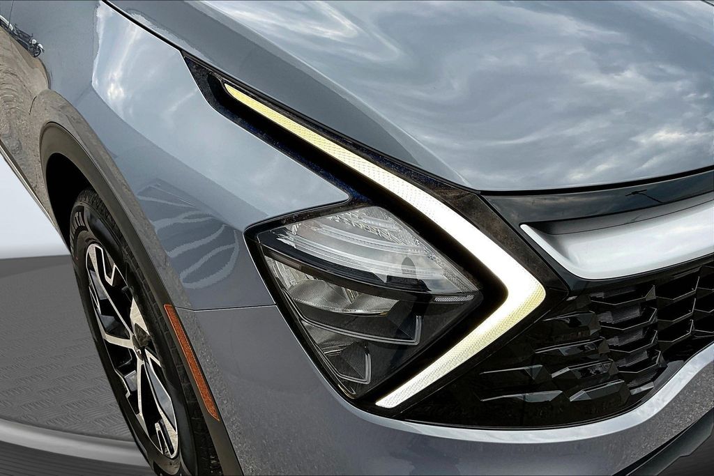 Thumbnail: 2023 Kia Sportage - 33