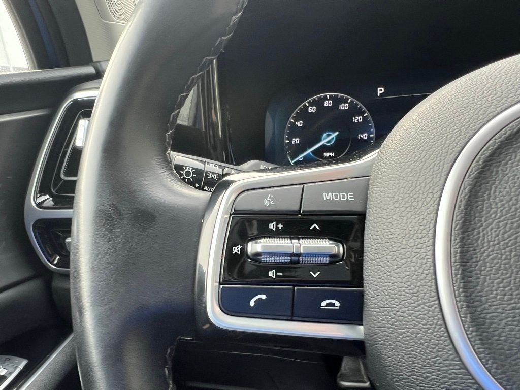 Thumbnail: 2023 Kia Sorento - 44