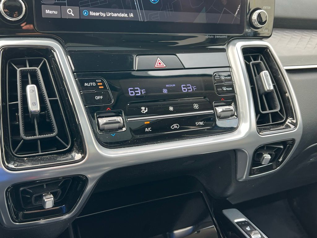 Thumbnail: 2023 Kia Sorento - 47