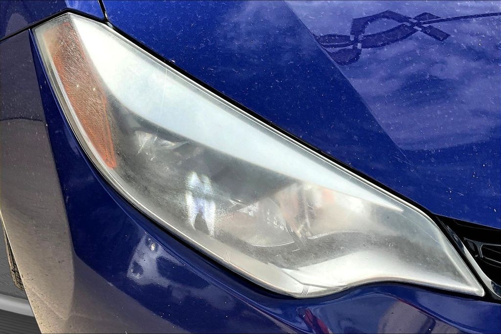 Thumbnail: 2015 Toyota Corolla - 33