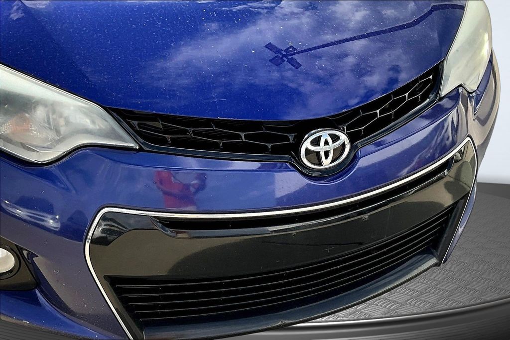 Thumbnail: 2015 Toyota Corolla - 32