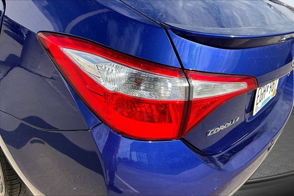 Thumbnail: 2015 Toyota Corolla - 34