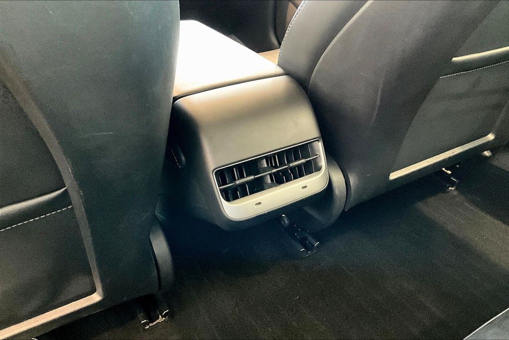 Thumbnail: 2021 Tesla Model 3 - 30