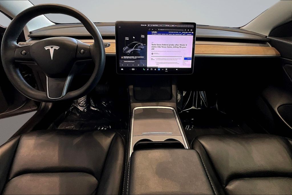 Thumbnail: 2021 Tesla Model 3 - 12