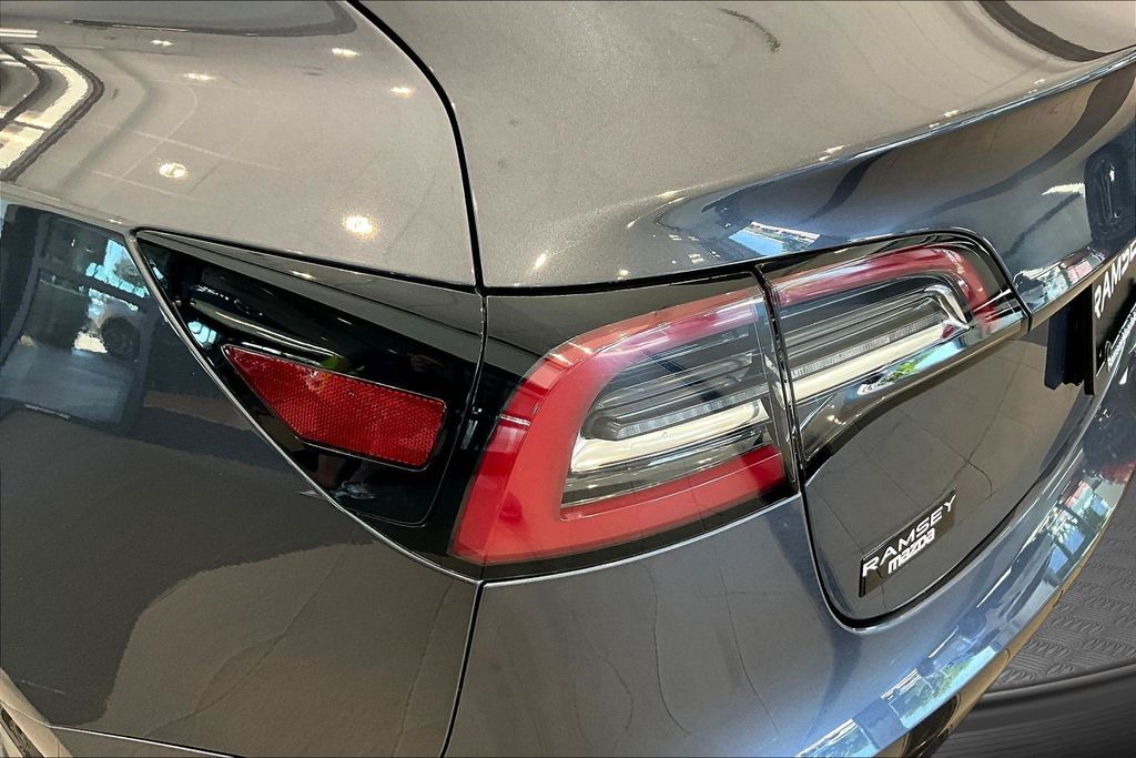 Thumbnail: 2021 Tesla Model 3 - 33