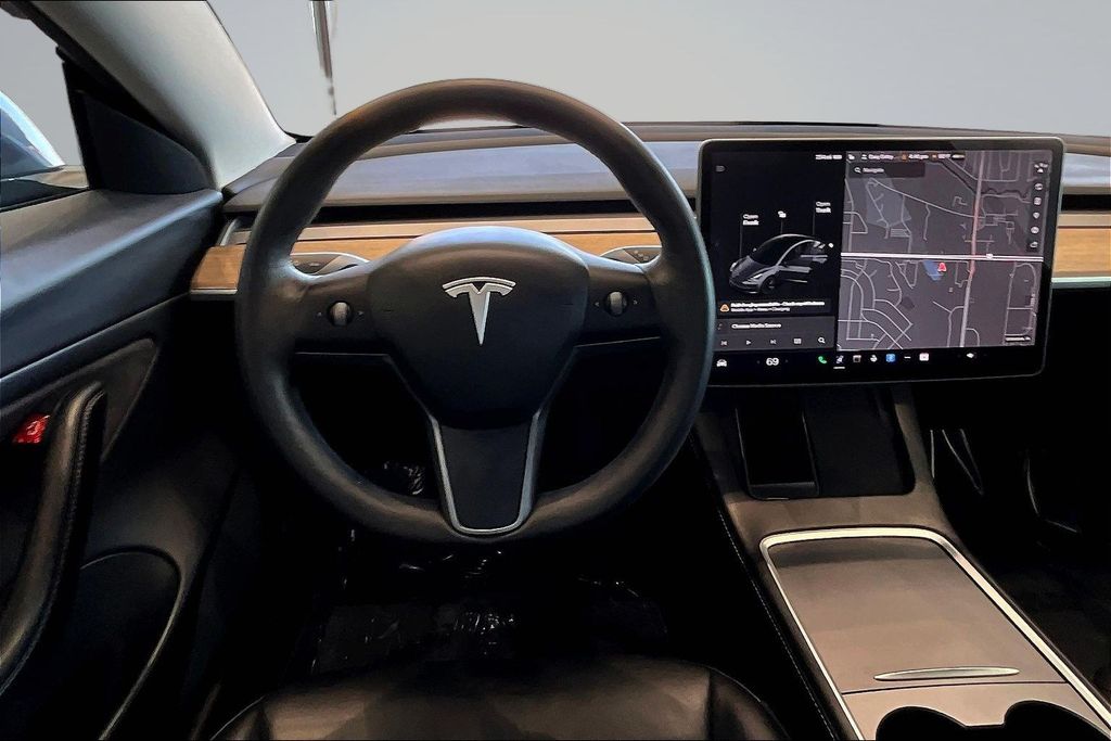 Thumbnail: 2021 Tesla Model 3 - 2