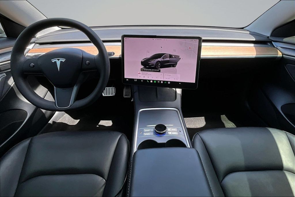Thumbnail: 2022 Tesla Model 3 - 13