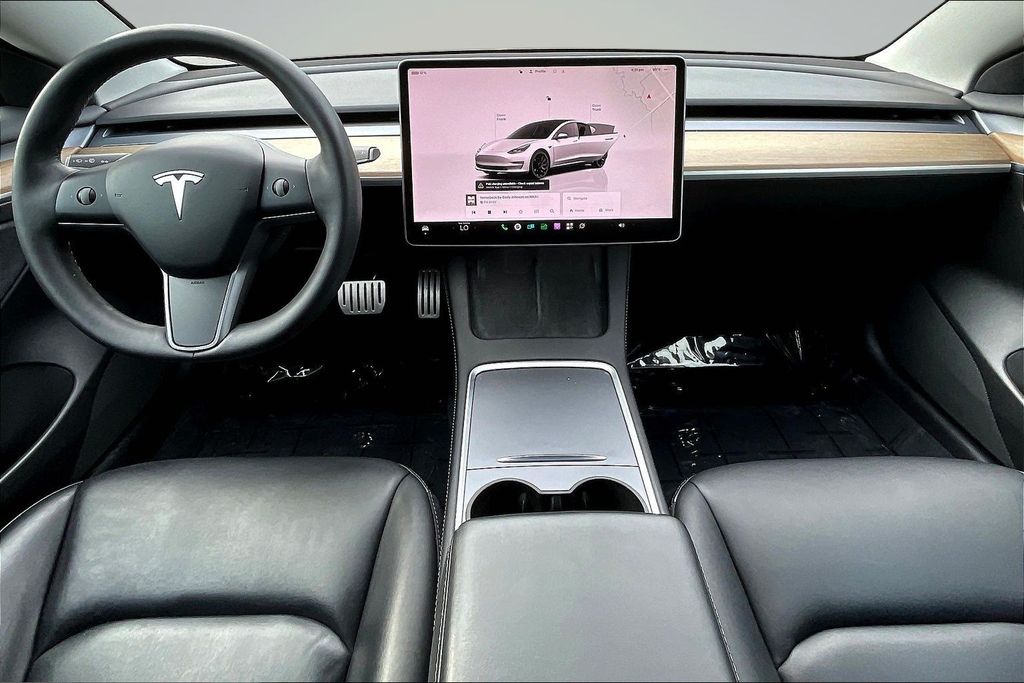 Thumbnail: 2022 Tesla Model 3 - 13