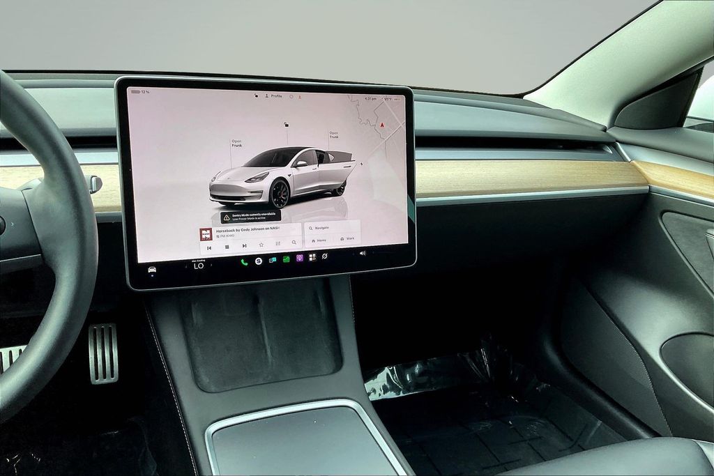 Thumbnail: 2022 Tesla Model 3 - 8